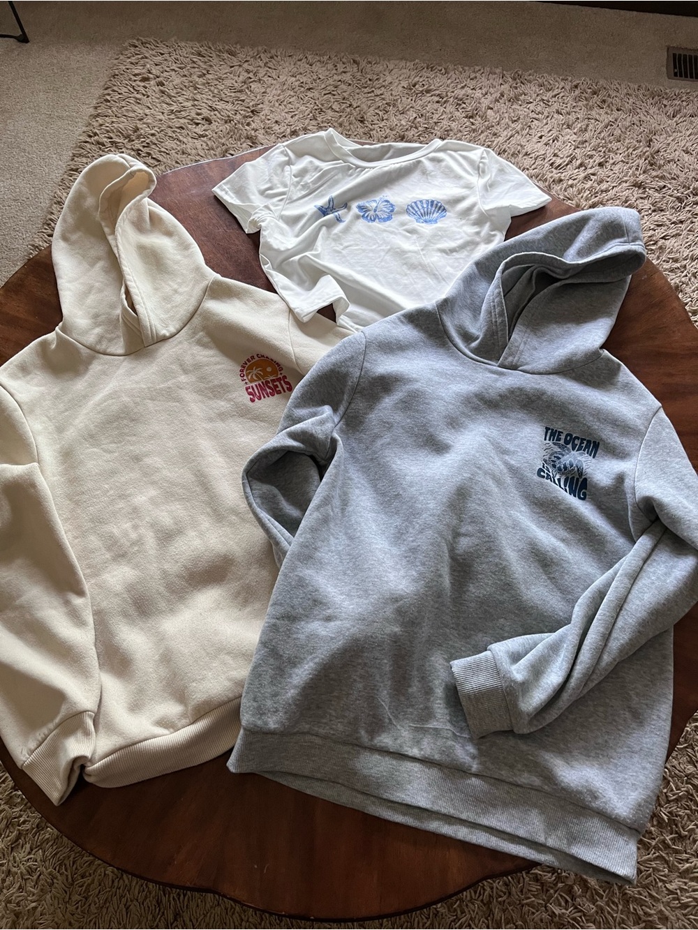 Girls Cream & Gray Pullover Hoodies - Casual Graphic Sweaters and Tshirt
